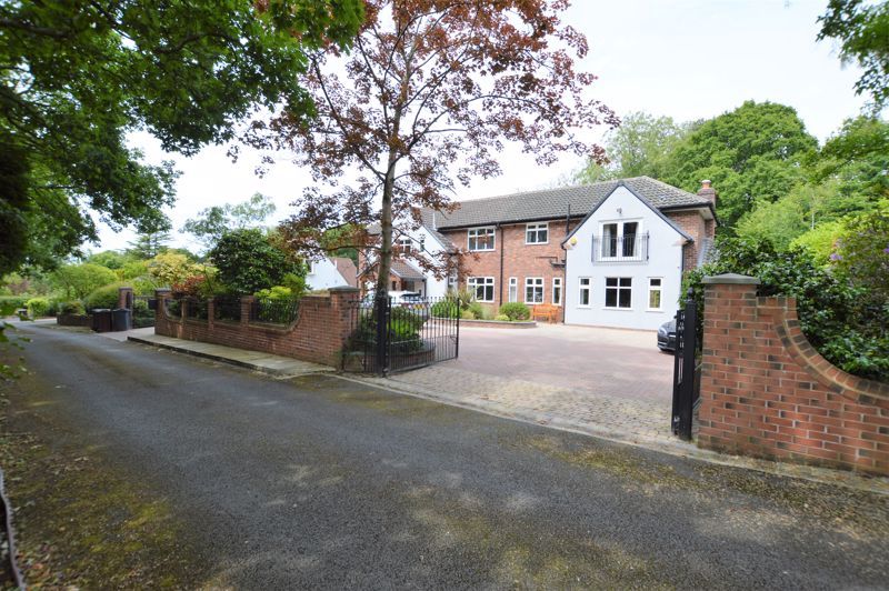 5 bed detached house for sale in Park Close, Parbold WN8 Zoopla