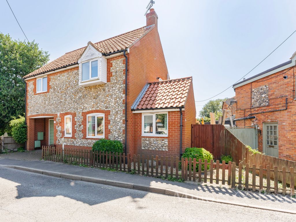 3 bed detached house for sale in White Cross Road, Swaffham PE37 Zoopla