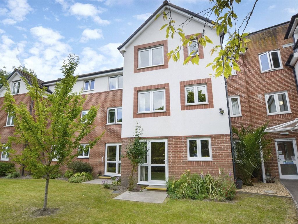 1 bed flat for sale in Pinewood Court, 179 Station Road, Ferndown