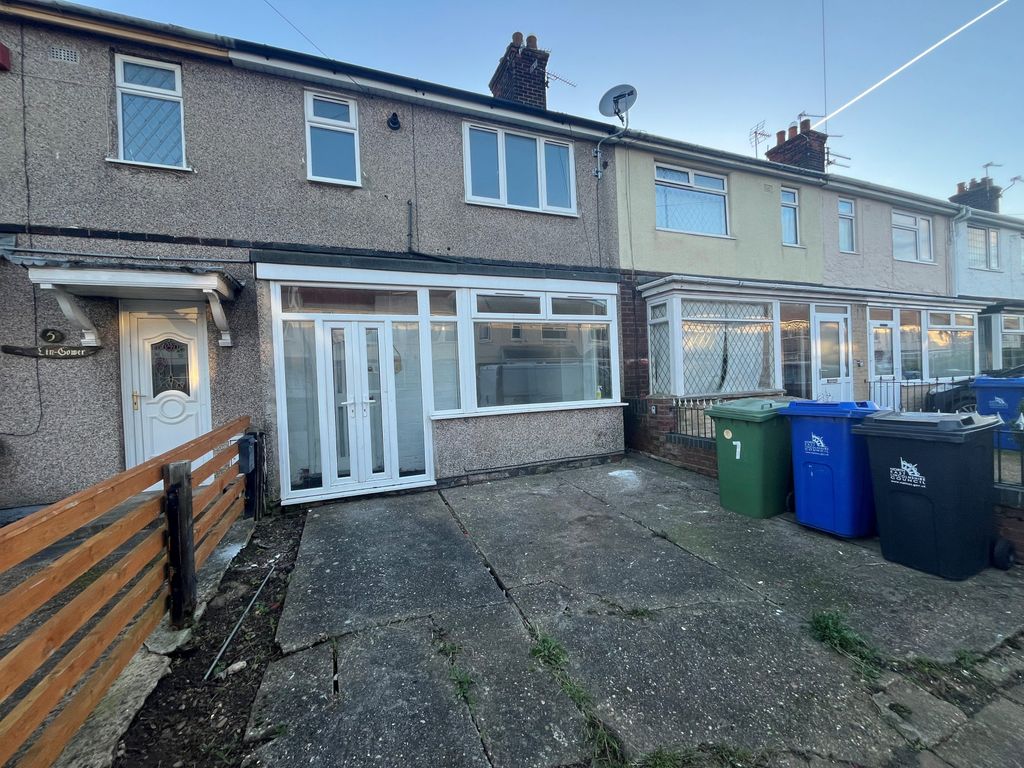 3 bed terraced house to rent in Clarendon Road, Grimsby DN34, £750 pcm