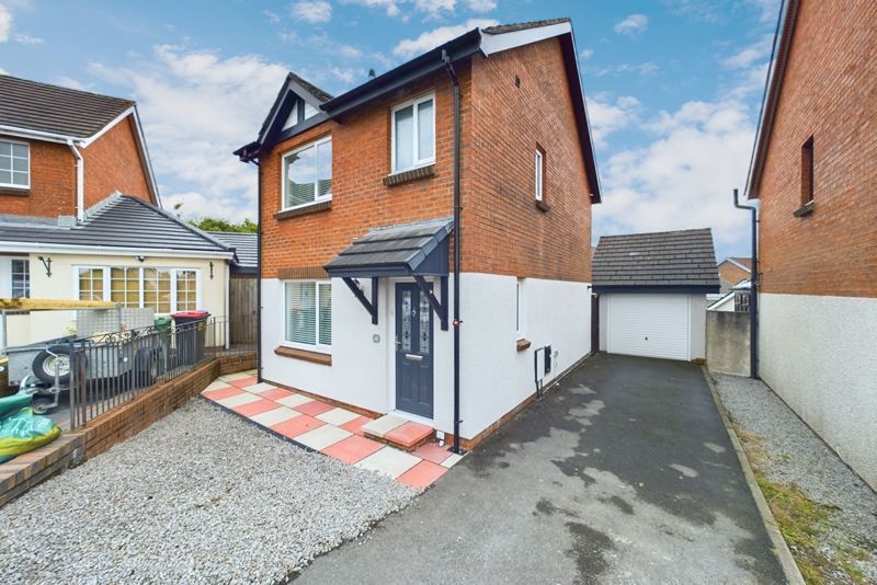 3 bed detached house for sale in Coniston Park, Cleator Moor CA25, £