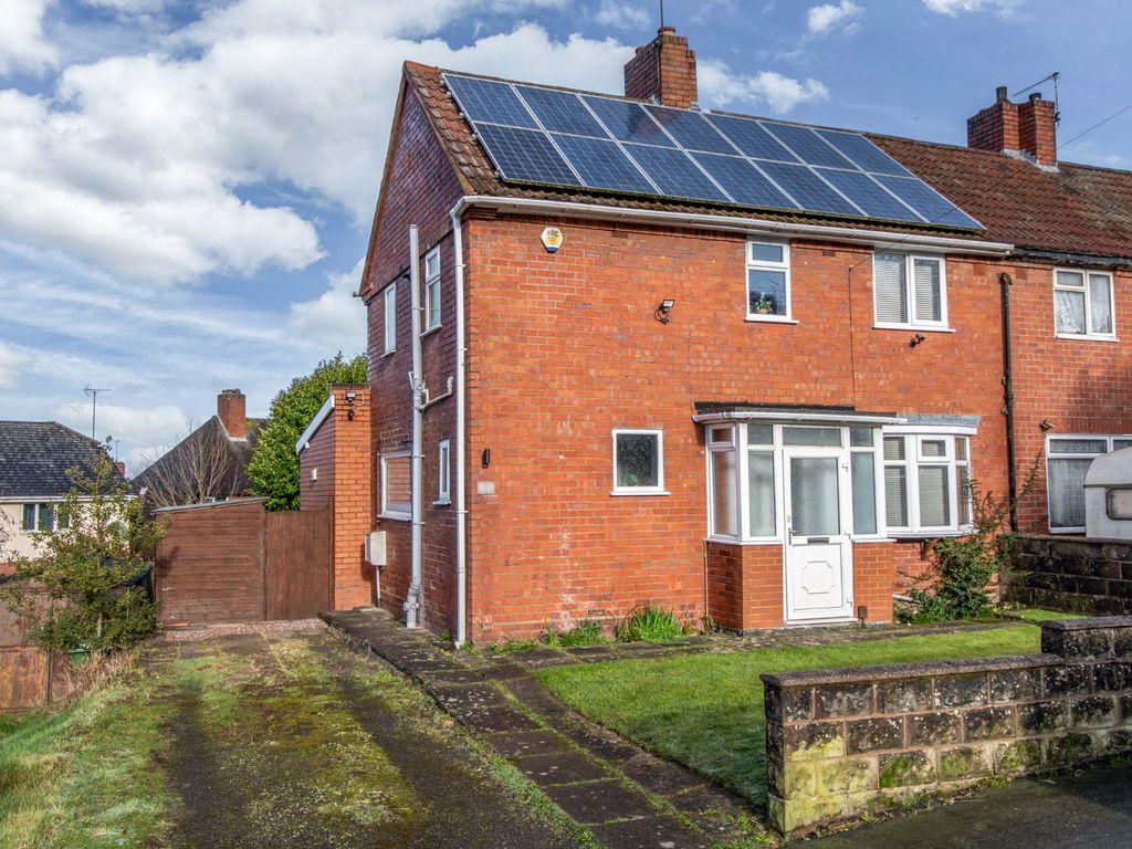 3 bed semidetached house for sale in Oakfield Road, Wollescote