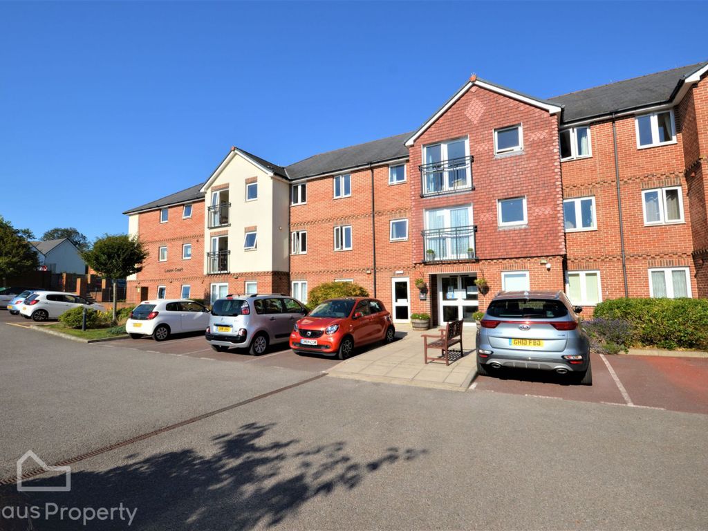 2 bed flat to rent in Laurel Court, Stanley Road, Folkestone, Kent CT19
