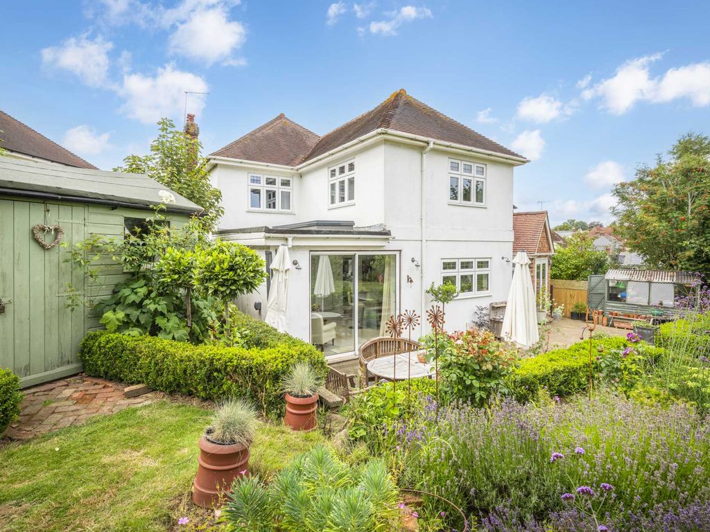 4 bed detached house for sale in Carville Avenue, Southborough