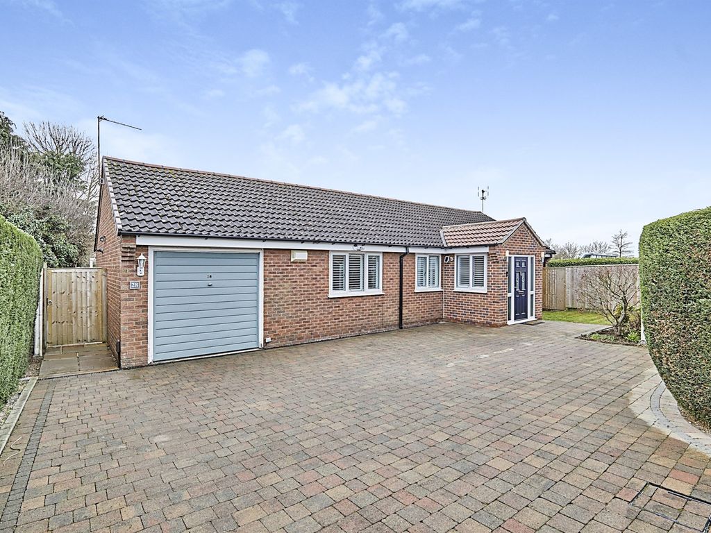3 bed detached bungalow for sale in Redmires Drive, Chellaston, Derby