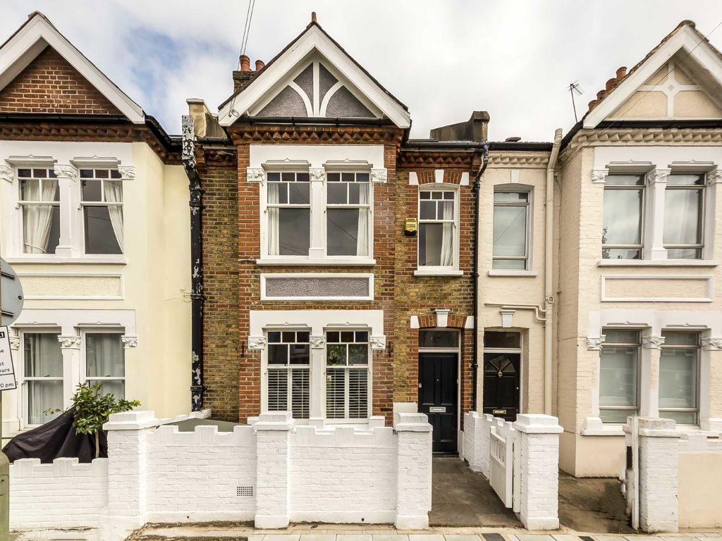 4 bed terraced house to rent in Lydden Grove, London SW18 Zoopla