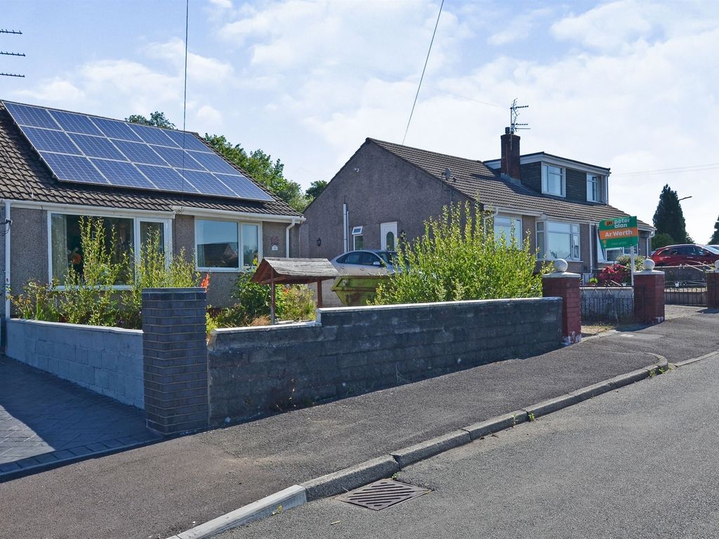 2 bed semidetached bungalow for sale in Red Roofs Close, Pencoed