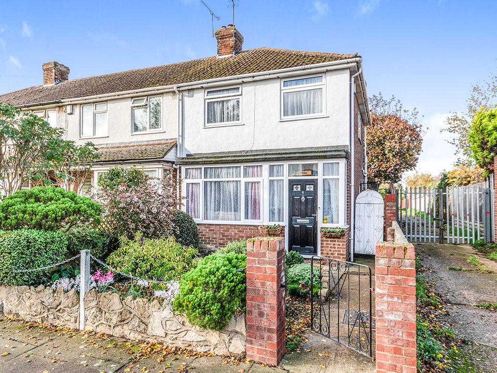 3 bed end terrace house for sale in Worcester Road, Bedford, Bedfordshire MK42 Zoopla