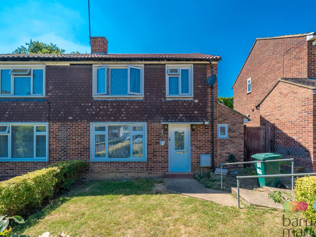 East Crescent, London N11  