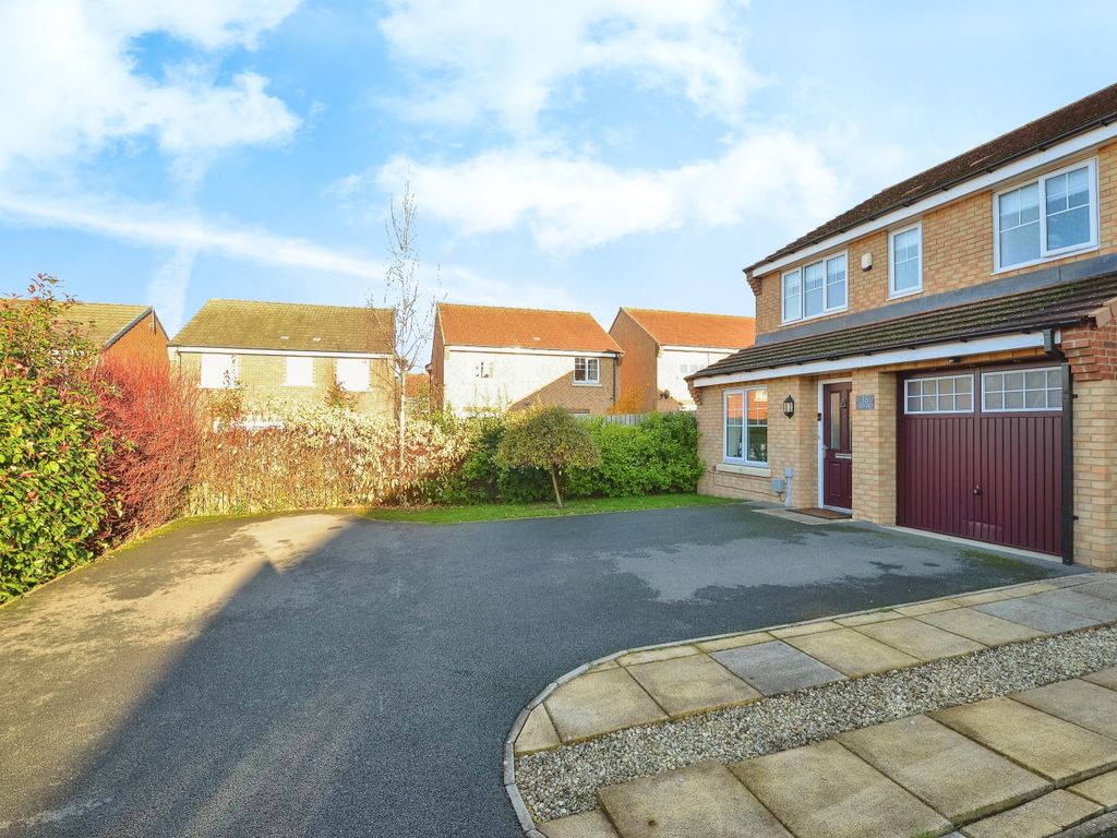 3 bed detached house for sale in Bramble Close, Stainton, Middlesbrough