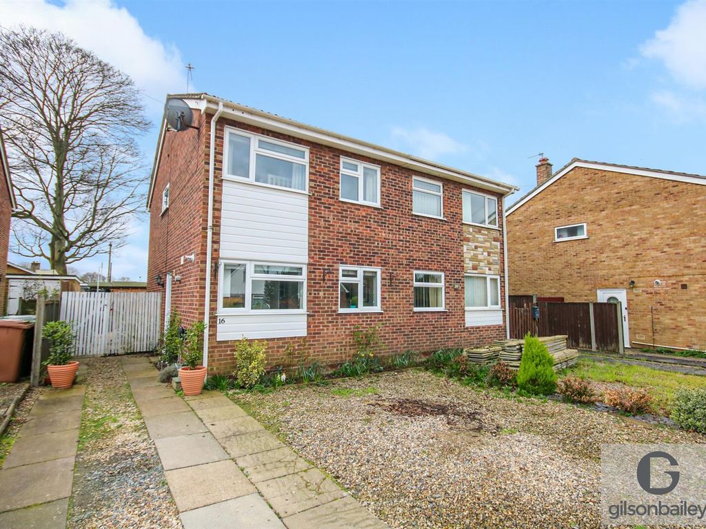 3 bed semidetached house for sale in Meadow Gardens, Norwich NR6, £