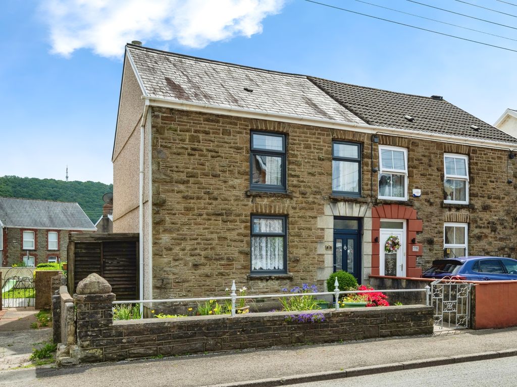 3 bed semidetached house for sale in Brecon Road, Pontardawe, Swansea