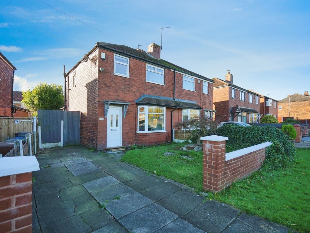 2 bed semidetached house for sale in Mosley Common Road, Worsley