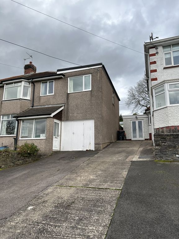 5 bed semidetached house for sale in 102 Cefn Road, Rogerstone