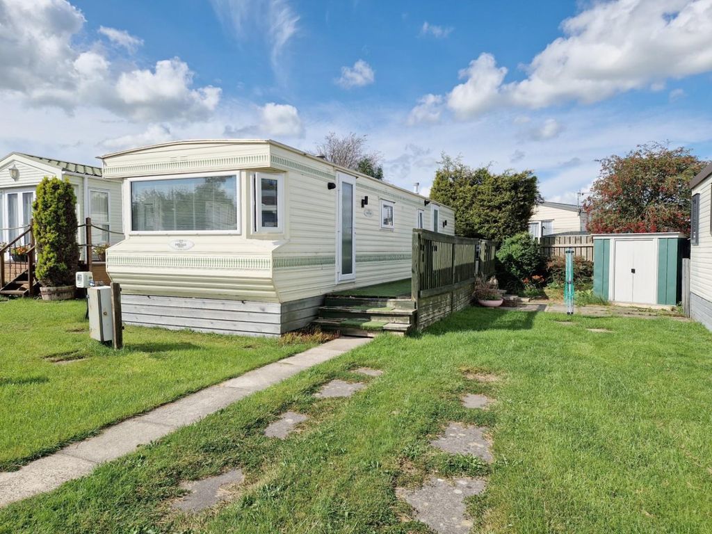 1 bed mobile/park home for sale in Pinemoor Caravan Park, Burley Bank