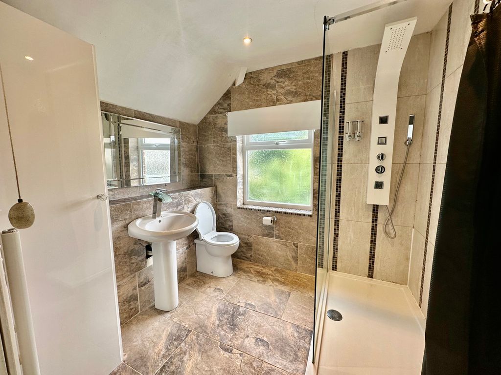 2 bed property to rent in The Drive, Ingoldmells, Skegness PE25 Zoopla