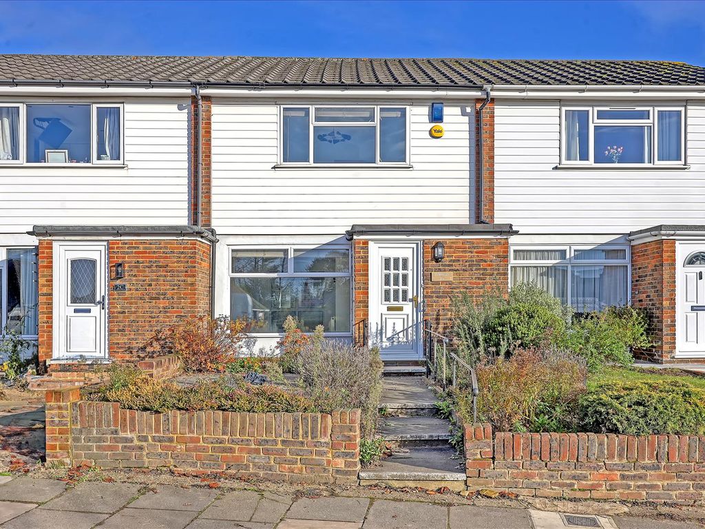 2 bed terraced house for sale in Oakwood Crescent, Winchmore Hill N21