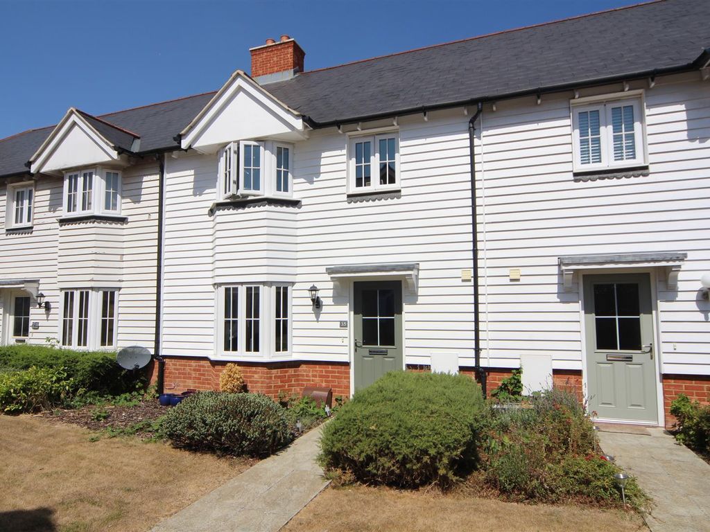 3 bed detached house to rent in Porter Avenue, Kings Hill, West Malling