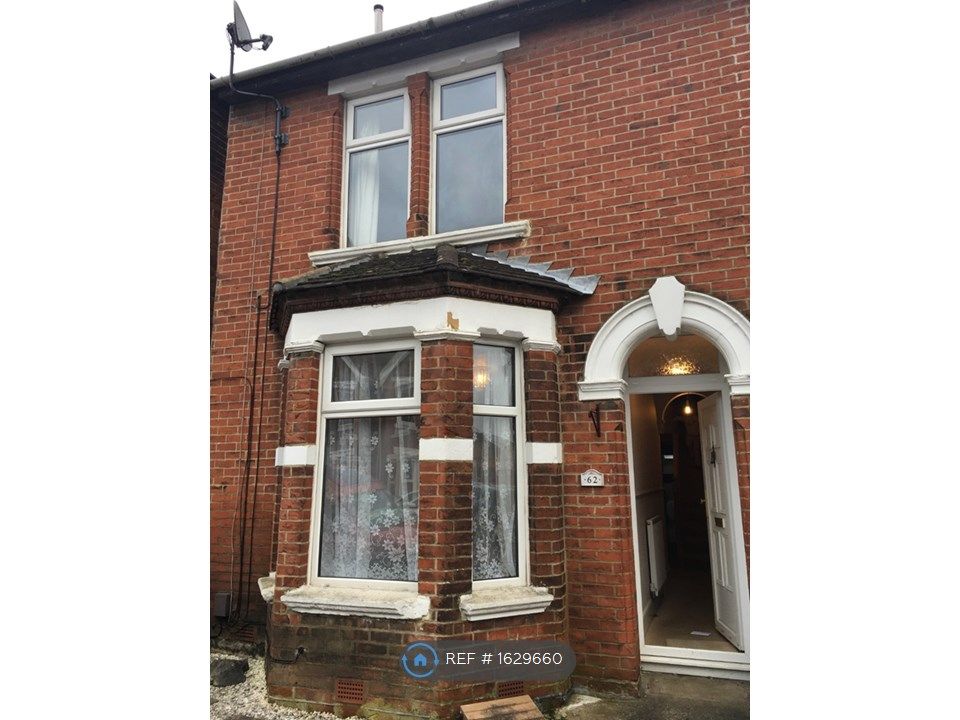 3 bed semidetached house to rent in Desborough Road, Eastleigh SO50