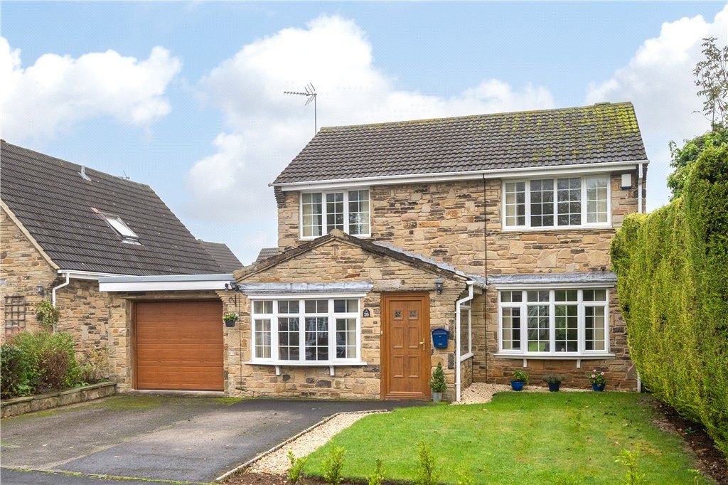 4 bed detached house for sale in Grasmere Avenue, Wetherby, West
