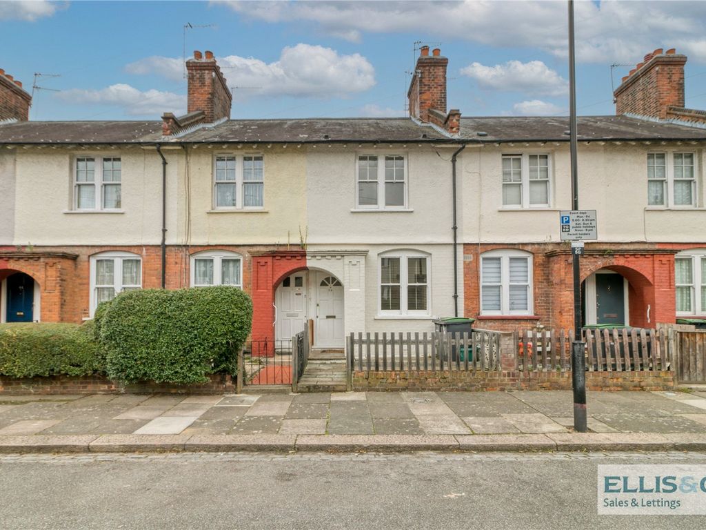 2 bed terraced house to rent in Spigurnell Road, Tottenham, London N17