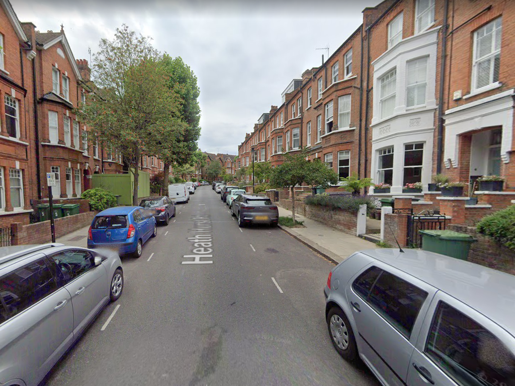 3 bed flat to rent in Heath Hurst Road, London NW3 Zoopla