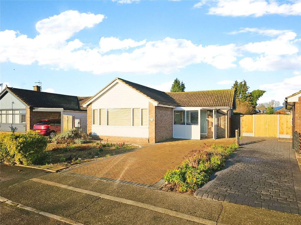 3 bed bungalow for sale in Highfield Road, Ramsgate, Kent CT12, £325,000 Zoopla
