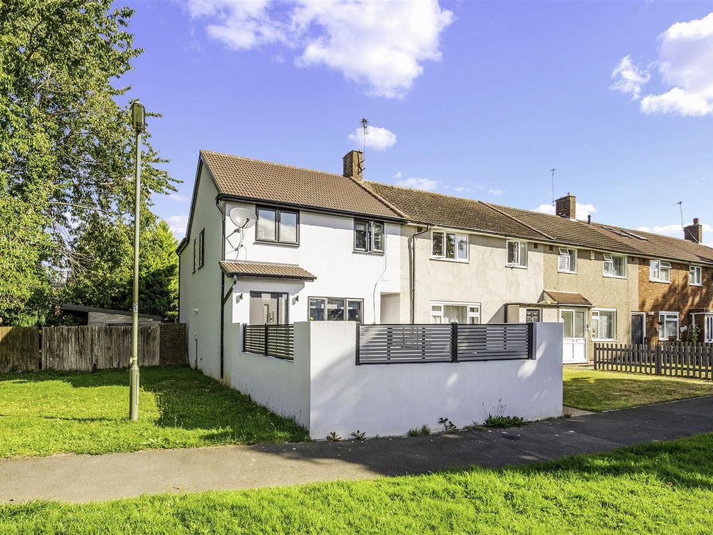 3 bed end terrace house for sale in Preston Lane, Tadworth KT20, £499,950 Zoopla