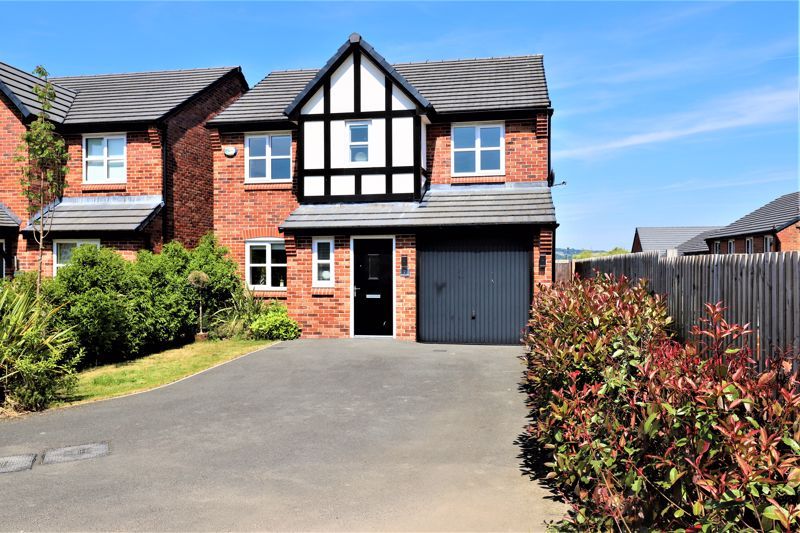 4 bed detached house for sale in Tudor Close, Radcliffe, Manchester M26