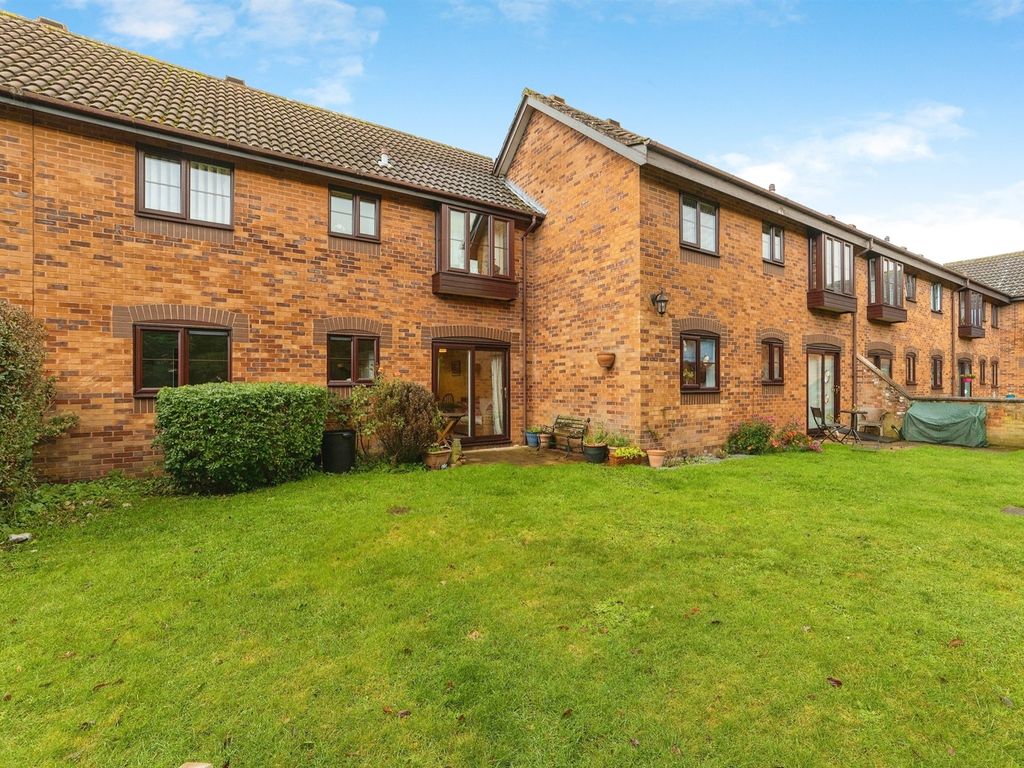 1 bed flat for sale in Armstrong Road, Thorpe St. Andrew, Norwich NR7