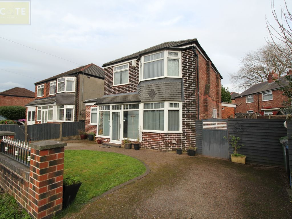 4 bed detached house for sale in Lansdowne Road, Flixton, Urmston