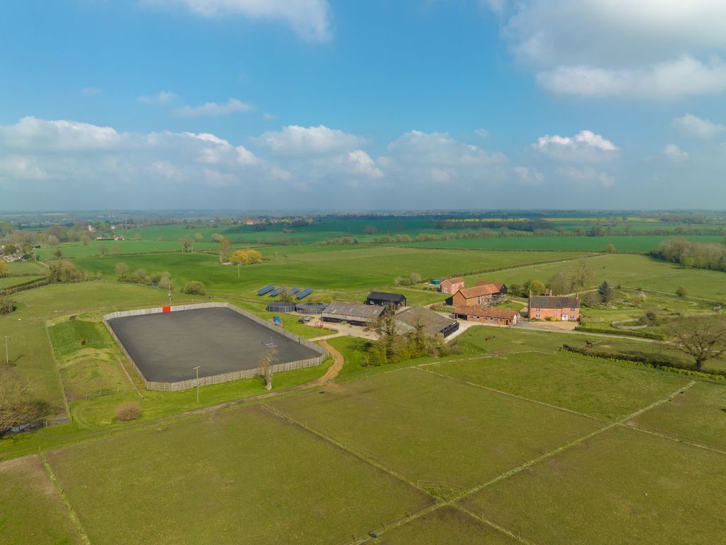 6 bed property for sale in Annis Hill, Mettingham, Bungay, Suffolk NR35 Zoopla