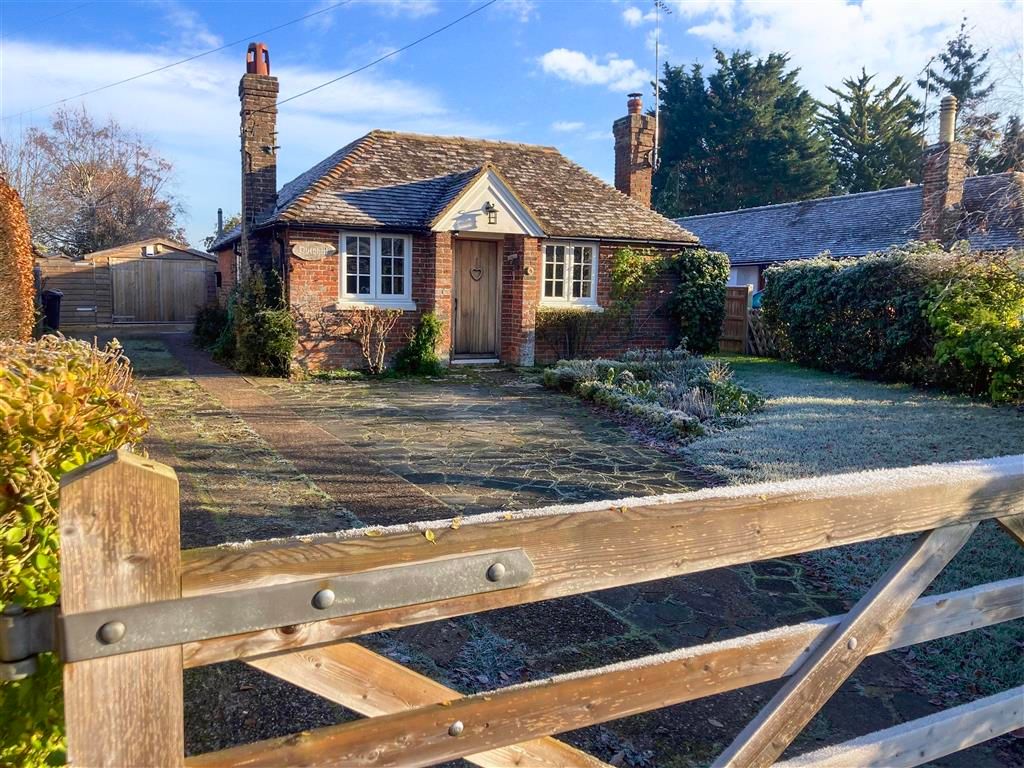 Bethersden Road, Smarden, Ashford, Kent TN27  