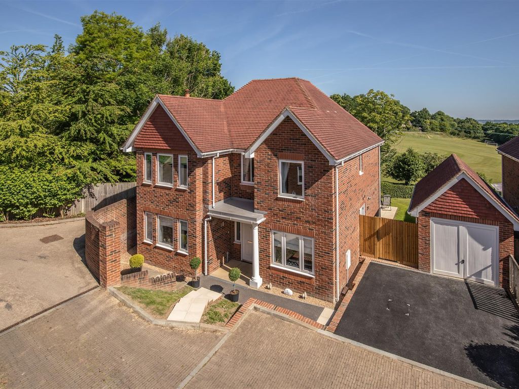 4 bed detached house for sale in Boundary Edge Close, Burwash Common
