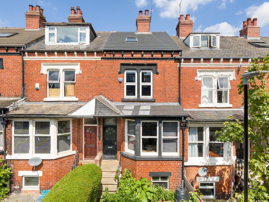 4 bed terraced house for sale in Methley Mount, Chapel Allerton, Leeds