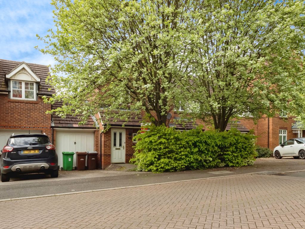 3 bed semidetached house for sale in Sheridan Way, Nottingham