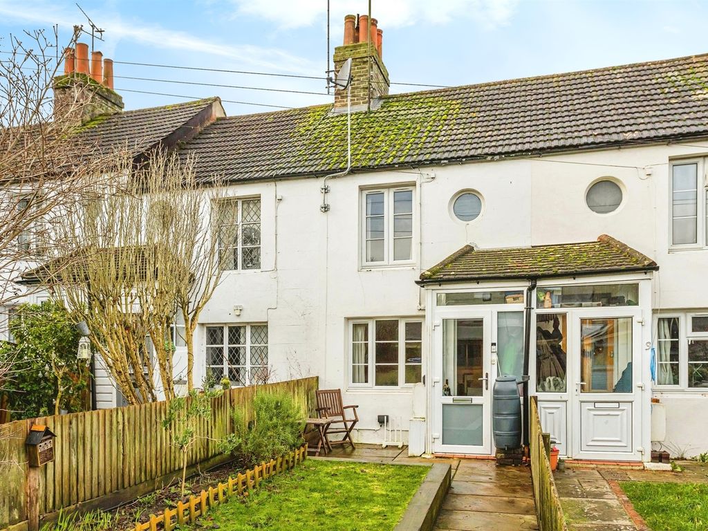 2 bed terraced house for sale in Manor Road, Hurstpierpoint, Hassocks
