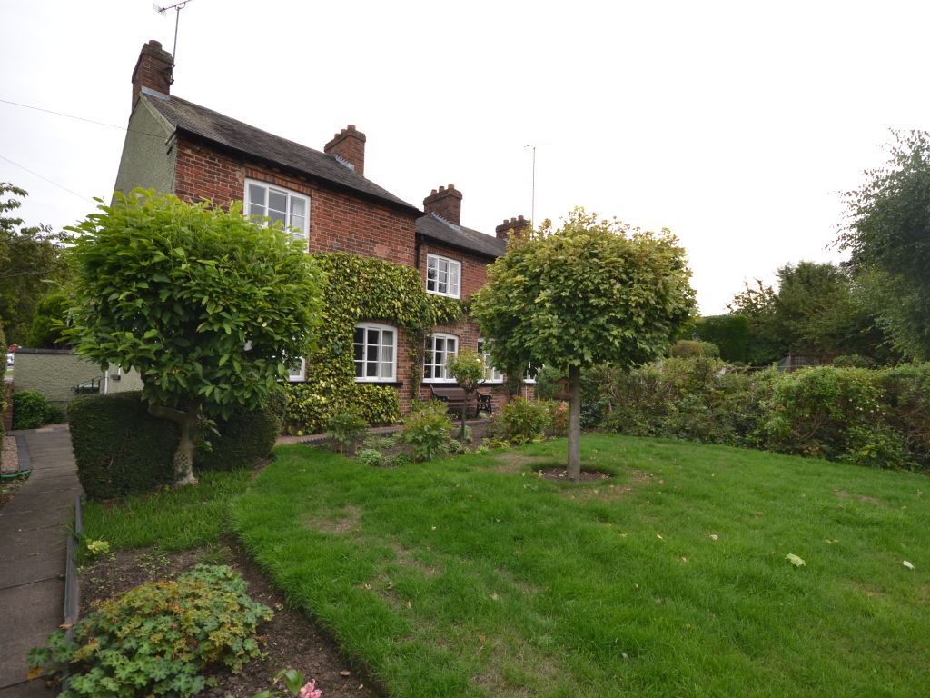 3 bed semidetached house to rent in Derby Road, Bramcote, Nottingham