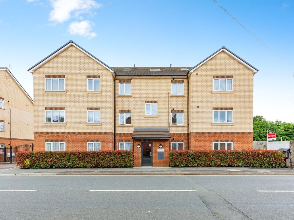 2 bed flat for sale in St. Andrews Road, Northampton NN2, £175,000 - Zoopla