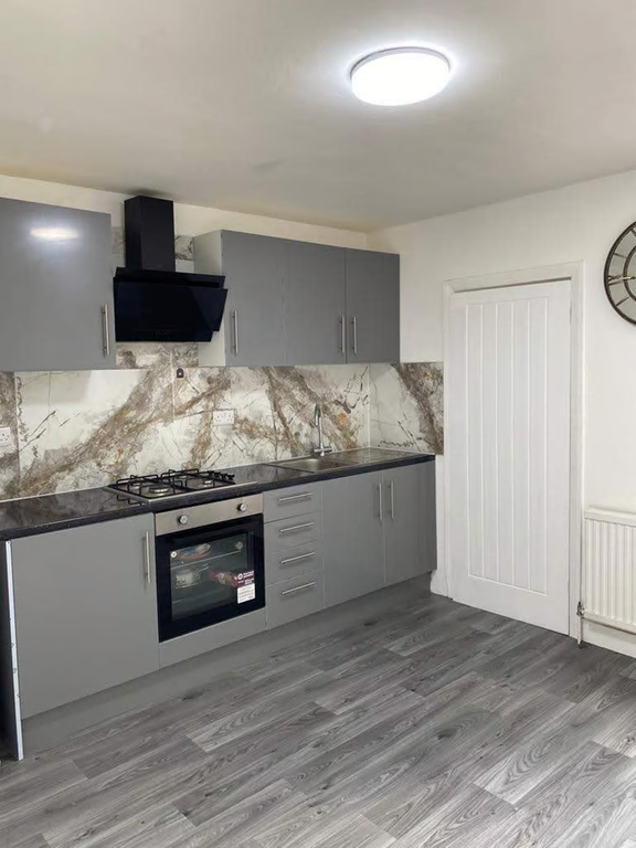 3 bed terraced house to rent in Cowper Road, Rainham, London RM13 Zoopla