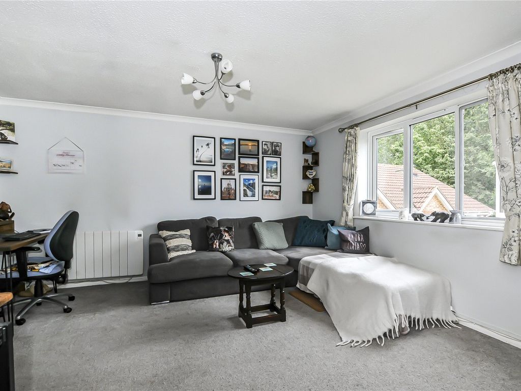 2 bed flat for sale in Jasper House, Percy Gardens, Worcester Park KT4