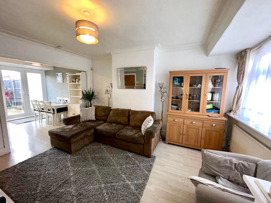 2 bed terraced house to rent in Warwick Cresccent, Hayes UB4 Zoopla