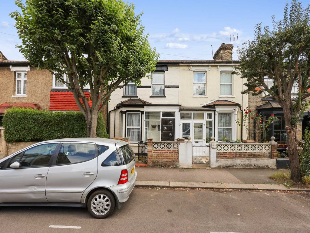 Woodville Road, Walthamstow E17