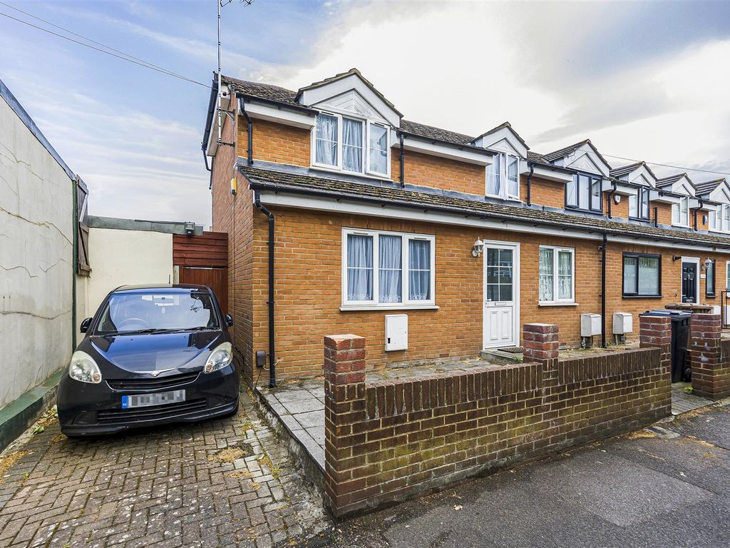 3 bed property for sale in Wyatts Lane, Walthamstow, London E17 Zoopla