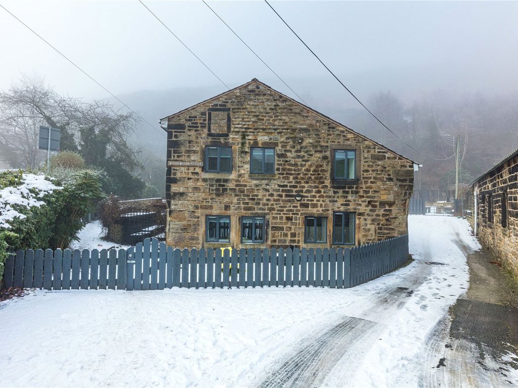 3 bed end terrace house for sale in Bacup Road, Todmorden, West Yorkshire OL14 Zoopla