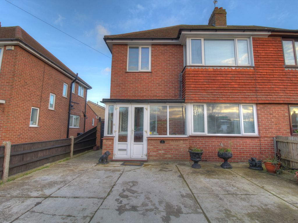 3 bed semidetached house for sale in Caister Road, Great Yarmouth NR30