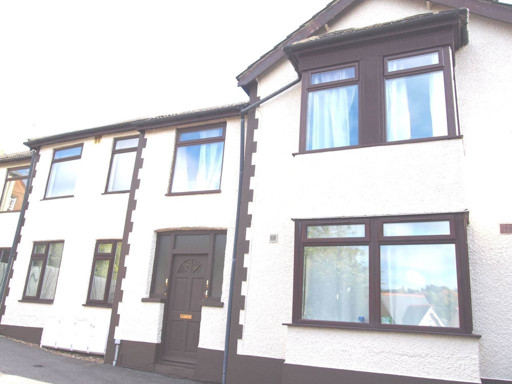 1 bed flat to rent in Priory Avenue, High HP13, £875 pcm Zoopla