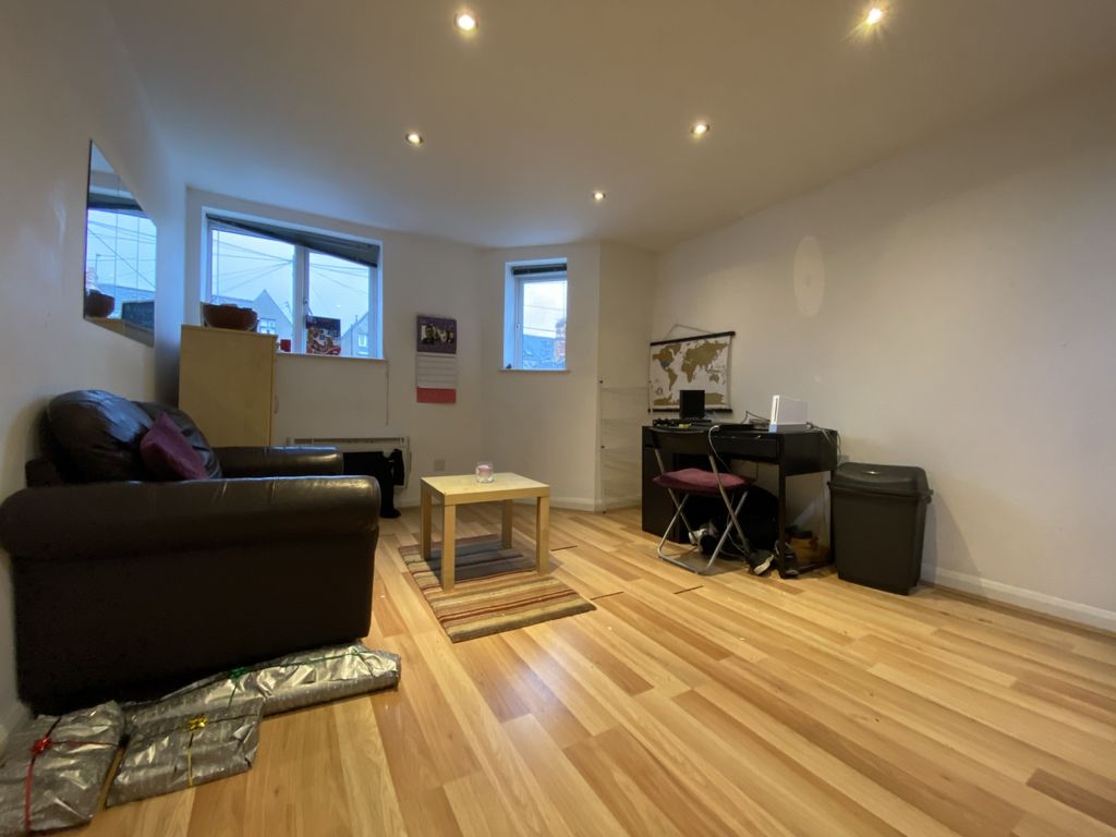 2 bed flat to rent in Connaught Road, Roath, Cardiff CF24 Zoopla