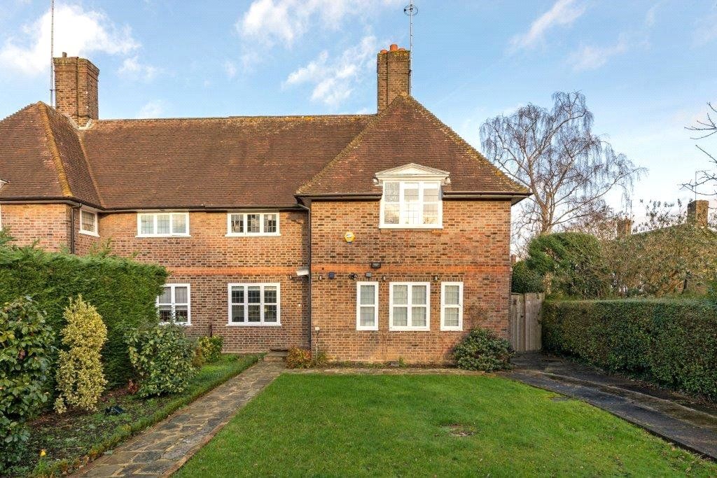 3 bed semidetached house for sale in Wildwood Road, Hampstead Garden