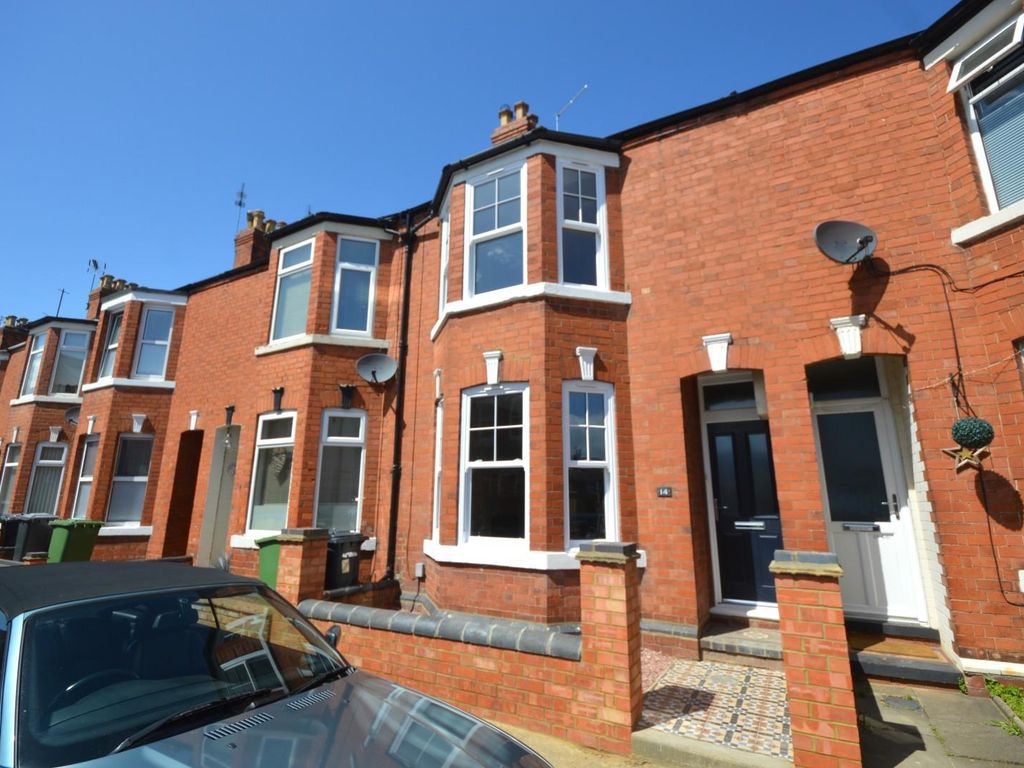 3 bed terraced house for sale in King Street, Earls Barton, Northampton